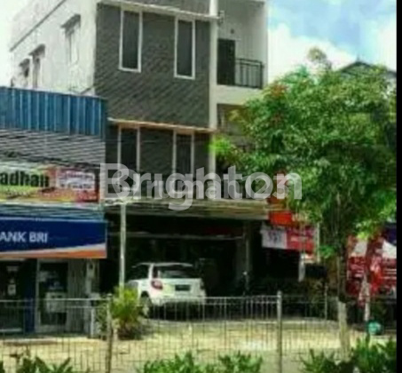 TENGAH KOTA BAGUS TERAWAT