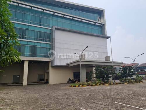 Gedung Kantor Di Kampung Melayu Dekat Toll Jatinegara Baypass 2