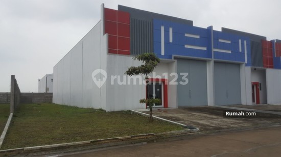 Warehouse In Sentra Bizz Hub, Teluk Jambe, West Karawang, West Java Warehouse In Sentra Bizz Hub, Teluk Jambe, West Karawang, West Java