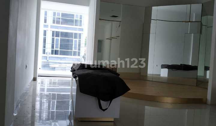 Disewakan Ruko ditengah kota - dibelakang Jl.Pemuda 2