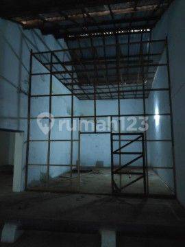 Gudang Full Bangunan Daerah Kalikuping Semarang Tengah
