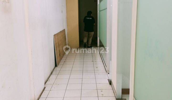 Ruko Di Komplek Ruko Graha Kencana, Kebon Jeruk, Jakarta Barat 2