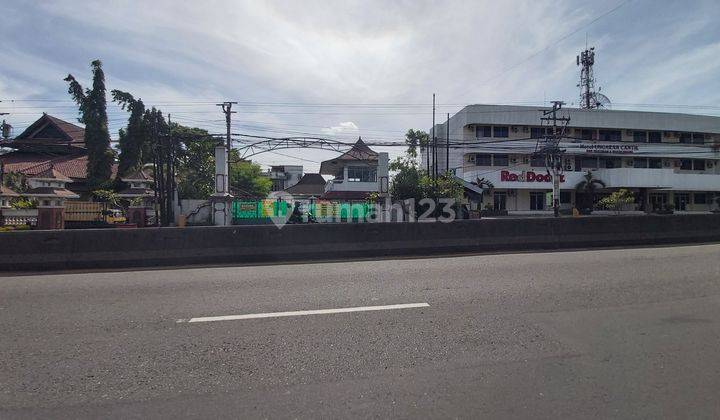 Gedung SHM sebelah Hotel Ungaran Cantik Strategis  1