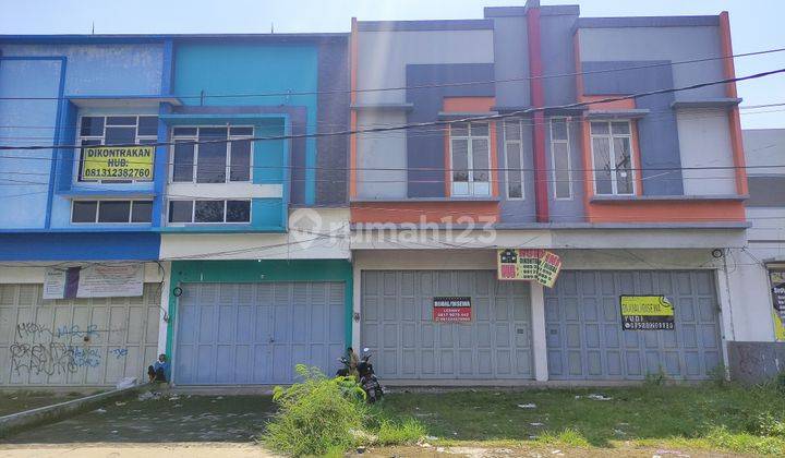 Ruko siap pakai lokasi strategis akses kendaraan besar 1