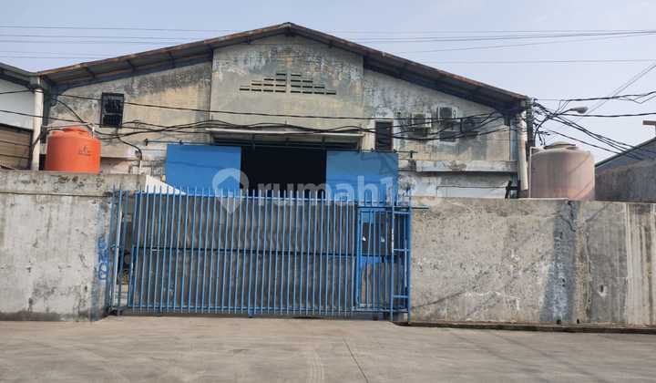 Pantai Indah Dadap Warehouse, a good warehouse with container access and a strategic location.