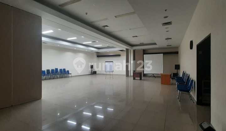 Harus Terjual Gedung Kantor 4 Lantai di Jakarta Timur, Nego Harus Terjual Gedung Kantor 4 Lantai di Jakarta Timur, Nego