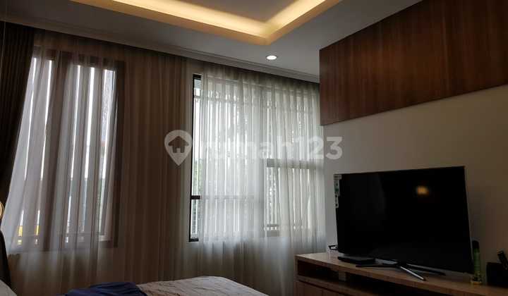RUMAH DAN TEMPAT USAHA DI PANJUNAN 2