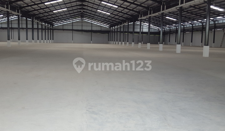 Good and Clean Warehouse in Surabaya