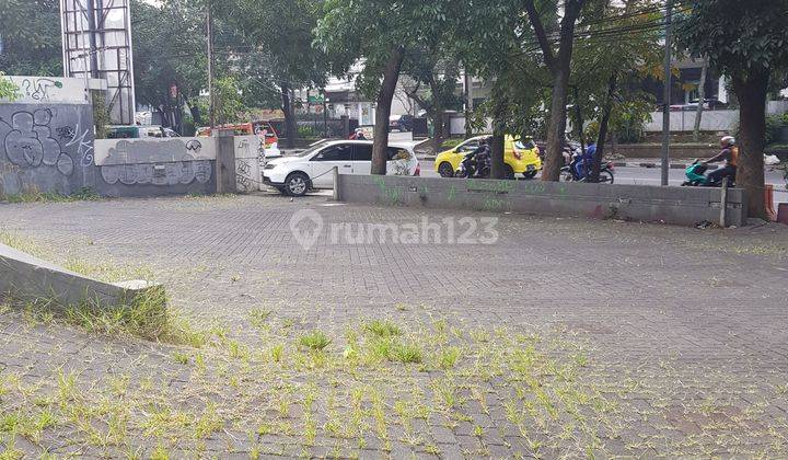 Turun Harga Gedung Perkantoran Mainroad Surapati 2