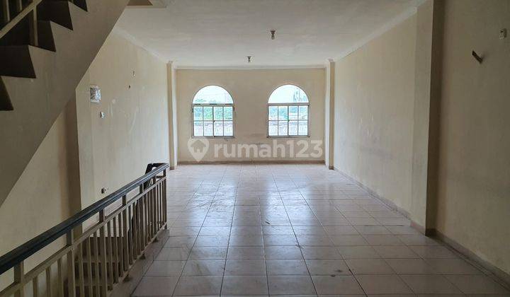 Disewakan Ruko Murah Rapi di Green Mansion Siap Huni 3,5 Lantai 1