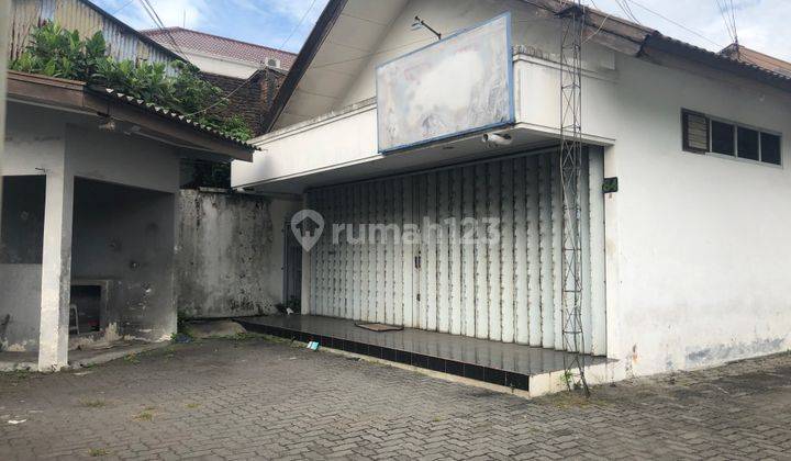 rumah luas tengah kota untuk tempat usaha di ki mangunsarkoro 1