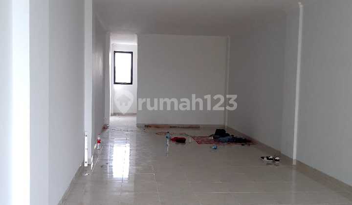 Strategically located ruko in Tebet Strategically located ruko in Tebet