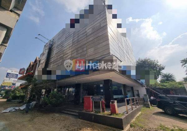 RUKO 4 LANTAI LUAS 11x20 m2 BERLOKASI DI JALAN BOULEVARD BARAT AREA KELAPA GADING 1