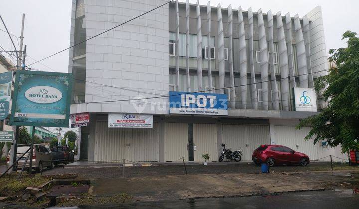 Ruko baru strategis 3 lantai dekat slamet riyadi solo 1