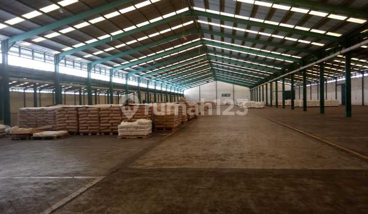 Warehouse and Factory in Batu Ceper Daan Mogot, Ready to Use