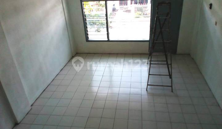 For Rent 3-Story Shop House in Malang City 2