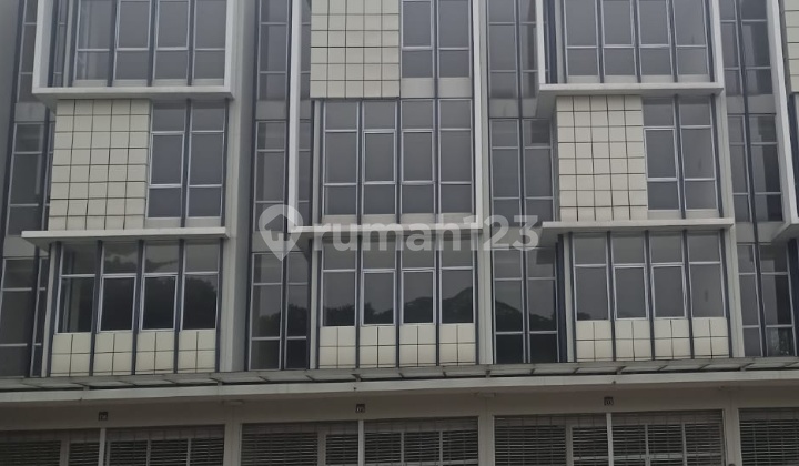 Disewakan Ruko Gb Grand Wisata 4 Lantai Siap Huni .