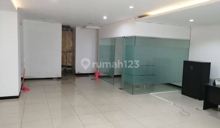 Ruko 4.5 Lantai Jalan Rajawali Surabaya Dekat JMP &amp; GIANT 1