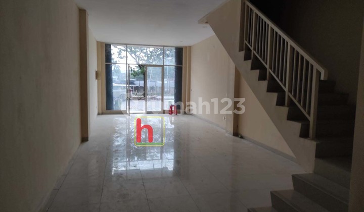 Golf Lake Residence Shop House 3.5 floors, busy location