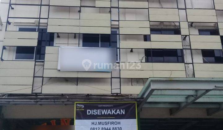 Ruko Jl Raya Ciceri Kondisi Bagus 3 Lantai Furnished 1