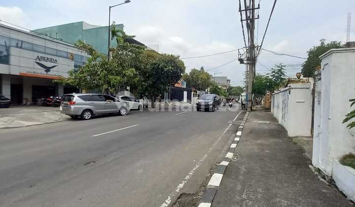 OFFICE HOUSE ON CILIWUNG STREET - CENTRAL SURABAYA OFFICE HOUSE ON CILIWUNG STREET - CENTRAL SURABAYA