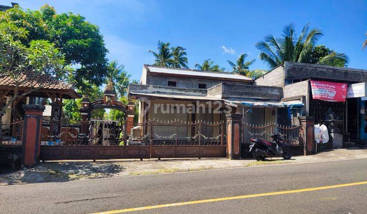 A cheap strategic store on the main road of Bedugul Singaraja Ds Sukasada Buleleng Bali 1