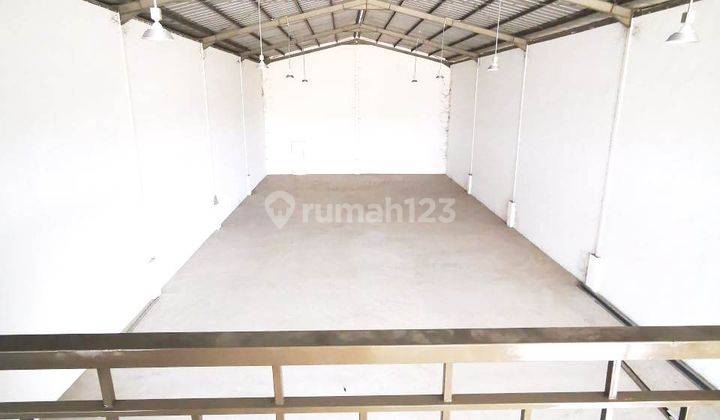 Gudang LB 432 m2 12x36 ada toilet ada kantor di Jl Raya Pakal Surabaya 1