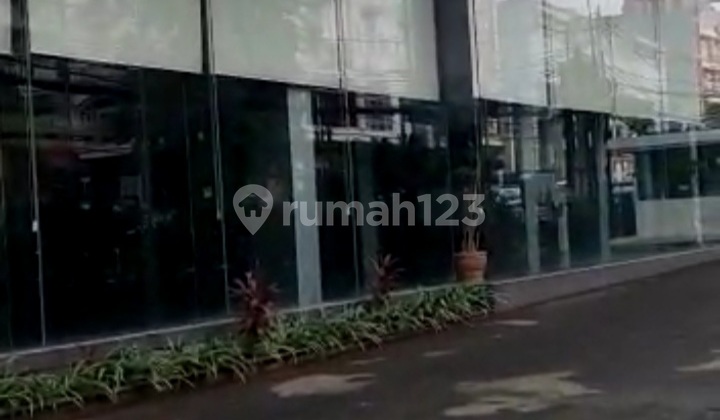 Gedung Bagus Siap Pakai Ex Showroom Di Radio Dalam Jakarta Selatan