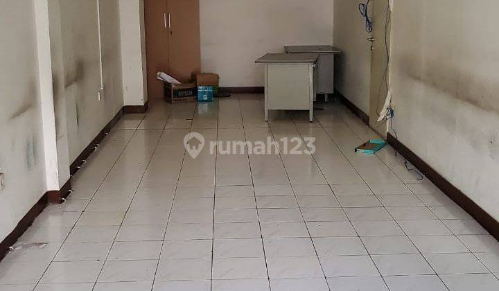 Disewakan Ruko gandeng di Daan Mogot Baru 1