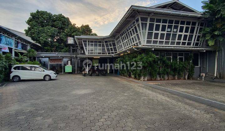 GEDUNG KANTOR.TEMPAT FUTSAL.HARGA DI BWH NJOP DI KEBON JERUK 2