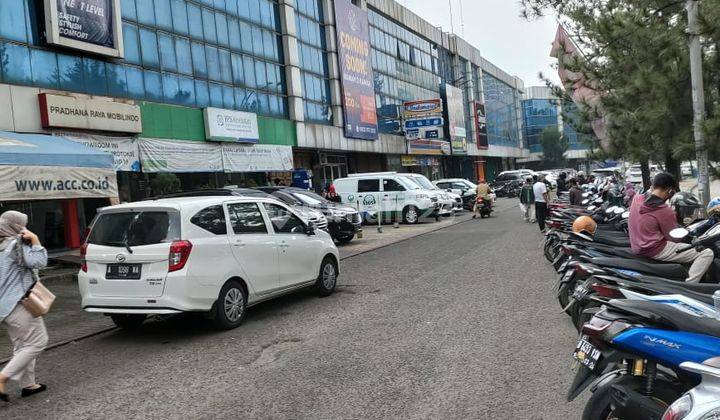 Ruko 3 lantai Huk lokasi sangat ramai cocok untuk Kantor, cafe, rumah makan dll taman tekno BSD  2