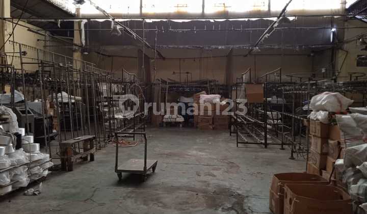 Pabrik atau Gudang JL. Caringin, Soekarno Hatta 2