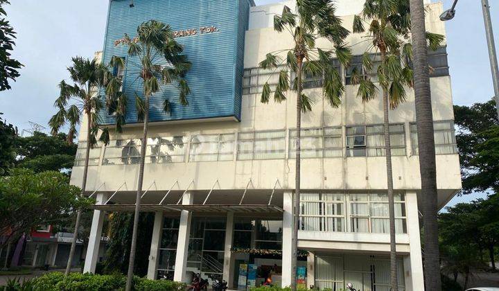 Dijual gedung di Easton Commercial Centre, Jl Gunung Panderman, Lippo Cikarang