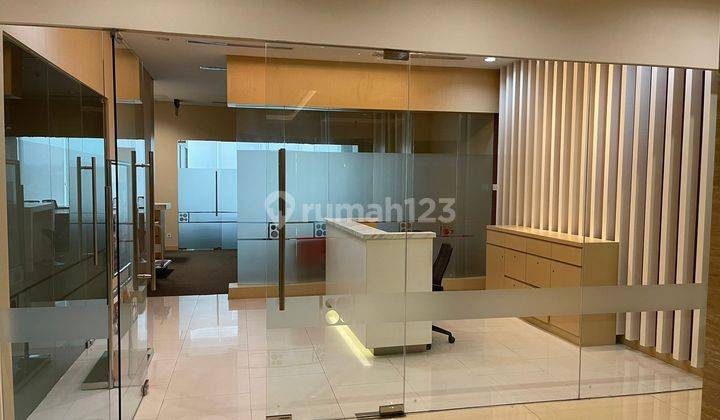 Ruang Kantor Disewakan, Furnished 1