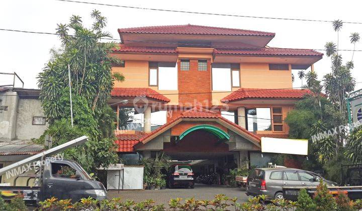 HOTEL TENGAH KOTA DI JALAN POROS LETJEN SUTOYO  LOWOKWARU MALANG 1