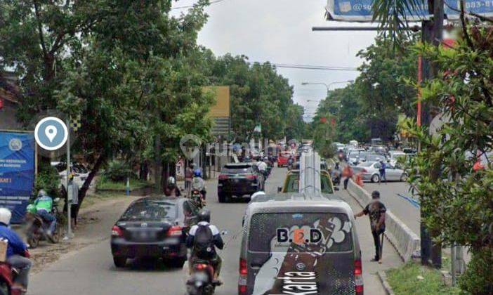 Dijual Gedung Tempat Usaha
di Jalan Terusan Jakarta  2