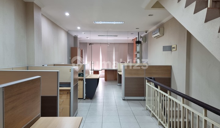 Disewakan Ruko Murah Bagus di Puri Mansion Full Furnished Siap Pakai 1