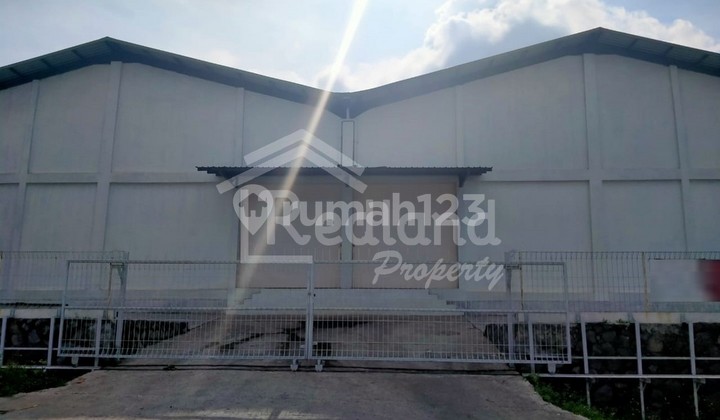 Gudang KIC Gatot Subroto , Semarang ( NtTr 2554 )