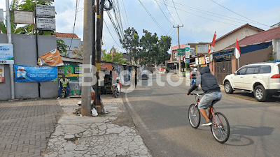 RUKO DI PINGGIR JALAN RAMAI 2