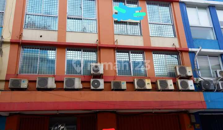 Ruko 3Lantai Siap Pakai Letak Terstrategis Banget