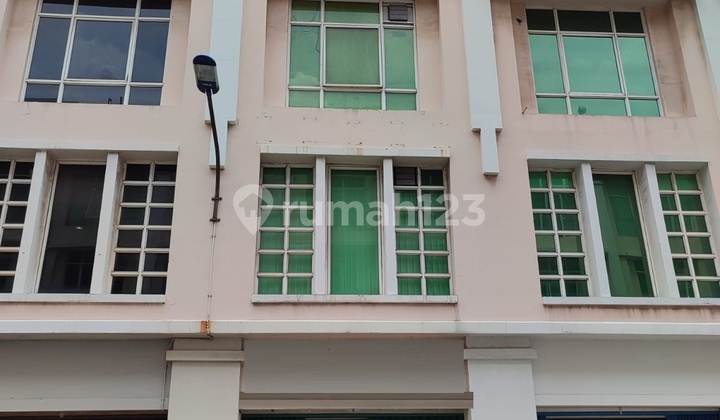 Ruko Strategis Mangga Dua Square