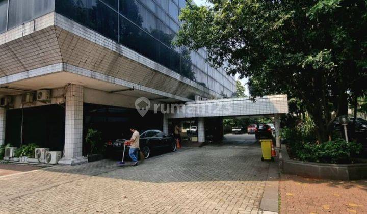 DIJUAL GEDUNG KOMERSIAL (SELANGKAH DARI PINTU TOLL) at Jl AMPERA RAYA 2