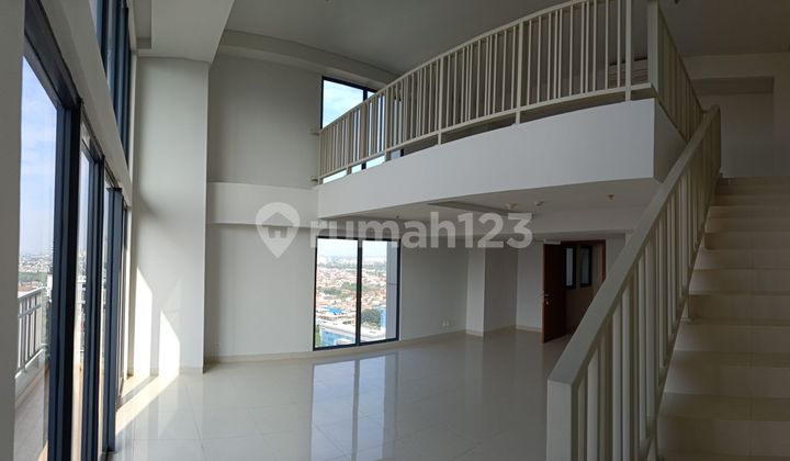 Office for Rent in SOHO Pancoran, Size 119 m2 Double View, Competitive Price Office for Rent in SOHO Pancoran, Size 119 m2 Double View, Competitive Price