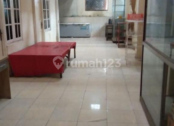 Ready-to-Occupy Shop House in a Strategic Location, Kebagusan Raya, South Jakarta 2