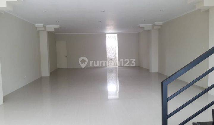 Dijual/Disewakan Gedung 4 Lantai Strategis Pusat Kota 2