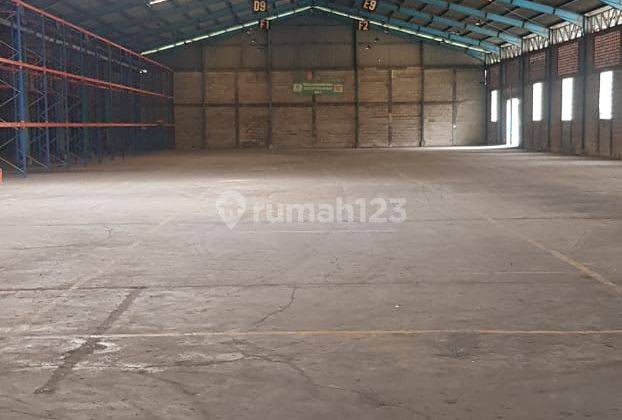 Gudang Dengan Loading Dock Lokasi Di Pusat Kota Jakarta Barat 2