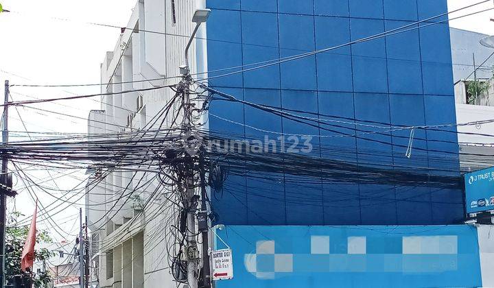 Dijual Gedung Kantor 5 lt Lokasi Strategis Pecenongan, Jakarta Pusat 1