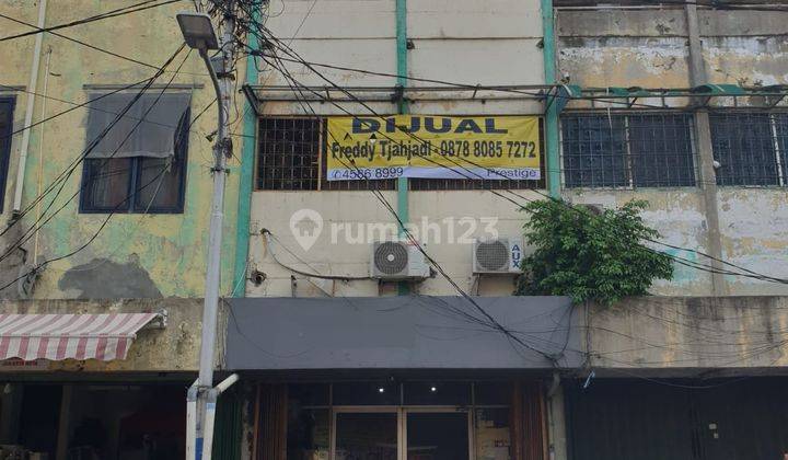 Ruko Siap Pakai 3 Lantai di Jalan Cengkeh Jakarta Barat 1