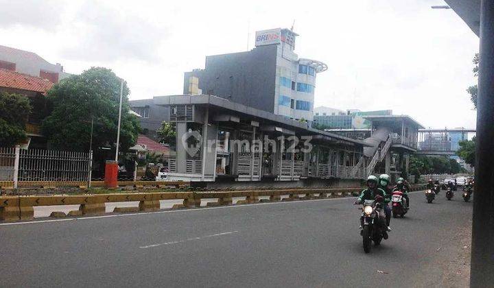 Gedung lama dekat segitiga kuningan strategis 1