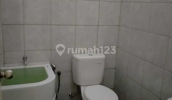 Ruko di Raya Satelit Indah, Surabaya 204 m Sertifikat Hak Milik